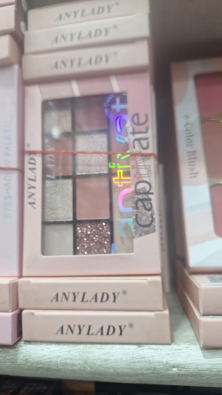 anylady captivate professional makeup palette 9 shade eyeshadow & blusher kit with high pigment matte, shimmer & glitter finishes anylady captivate professional makeup palette 9 shade eyeshadow & blusher kit with high pigment matte, shimmer & glitter finishes